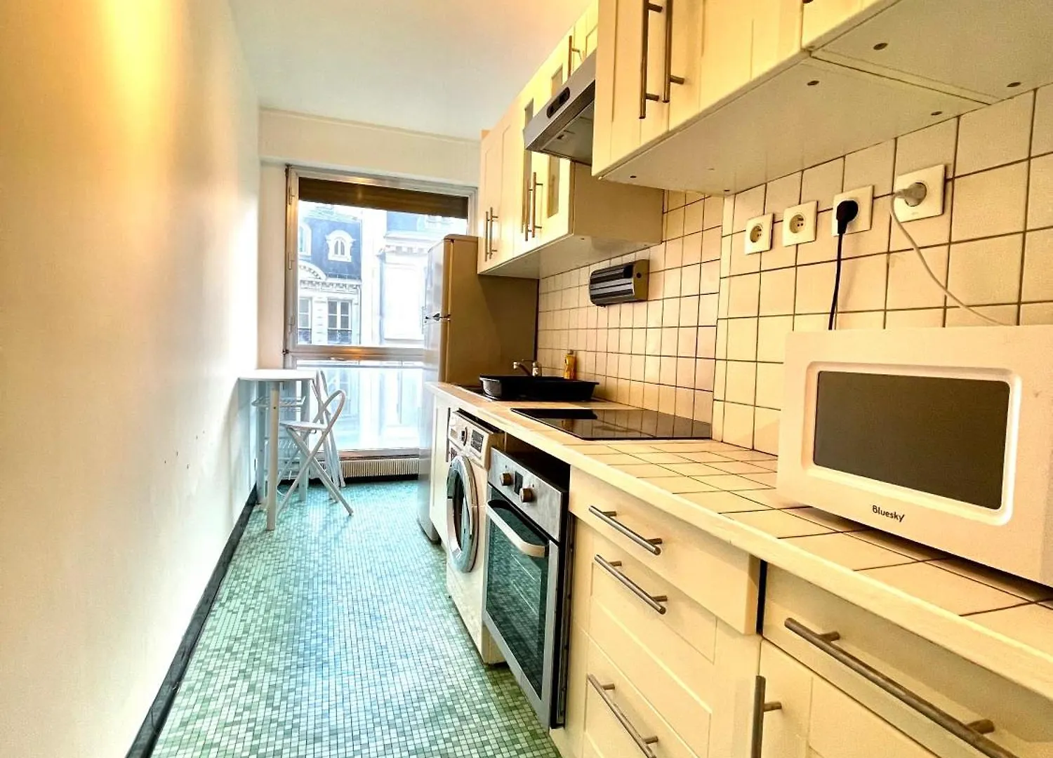 Champs Elysees Apartment 4 Paris