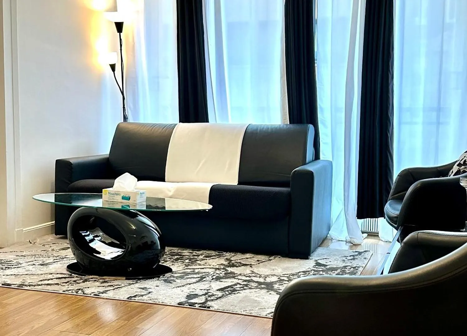 Champs Elysees Apartment 4 Paris