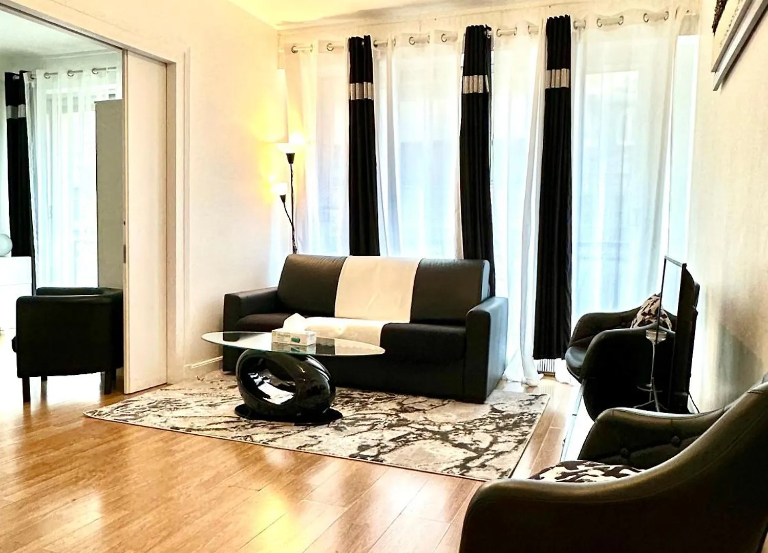 Champs Elysees Apartment 4 Paris
